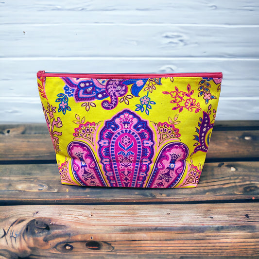 Musk pink paisley on sunshine yellow clutch