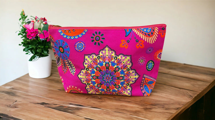 Lemon mandala on coral clutch